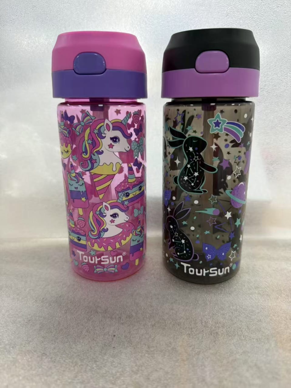 SBA004 - 420 ml Toursun® plastic water bottle with straw