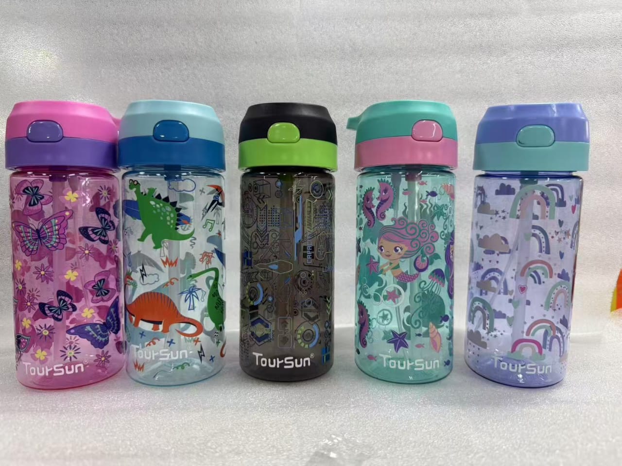 SBA004 - 420 ml Toursun® plastic water bottle with straw