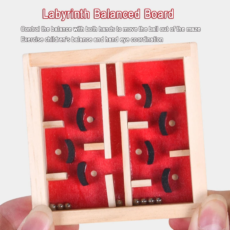 M307 - Wooden labyrinth game