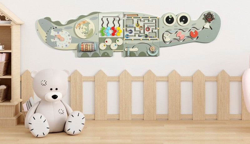 M322 - Wall game crocodile busy board