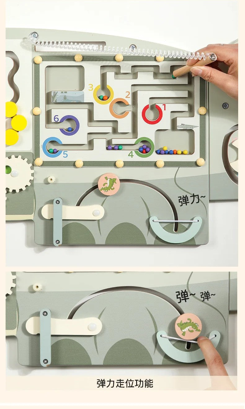 M322 - Wall game crocodile busy board