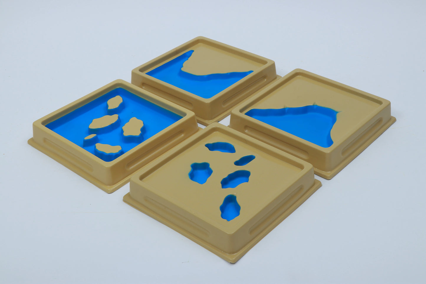 Mo023 - Montessori Land and Water Form Trays