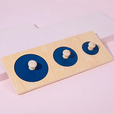 Mo120 - Montessori 3 sizes of circles puzzle