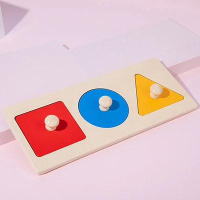 Mo136 - Montessori 3 shapes puzzle